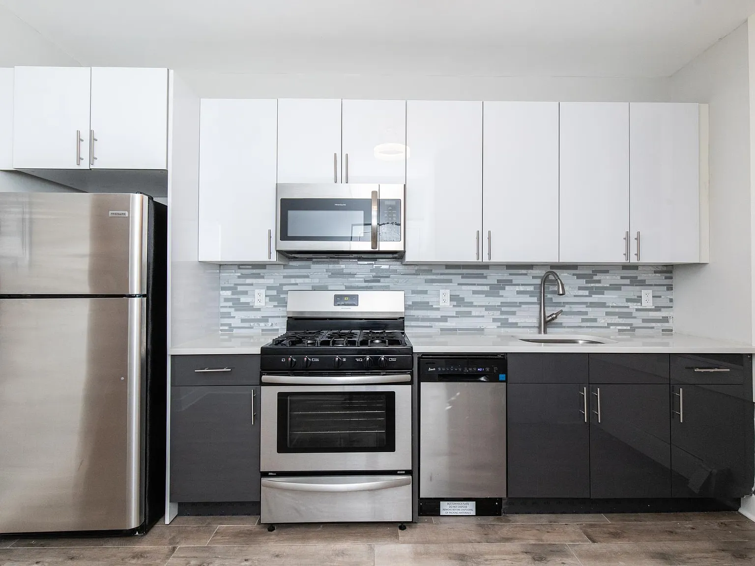1 bed, 600 sqft, $2,300 — Photo 1