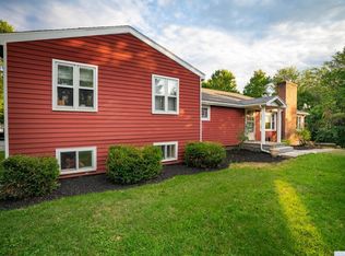 42 Farm Rd, East Greenbush, NY 12061