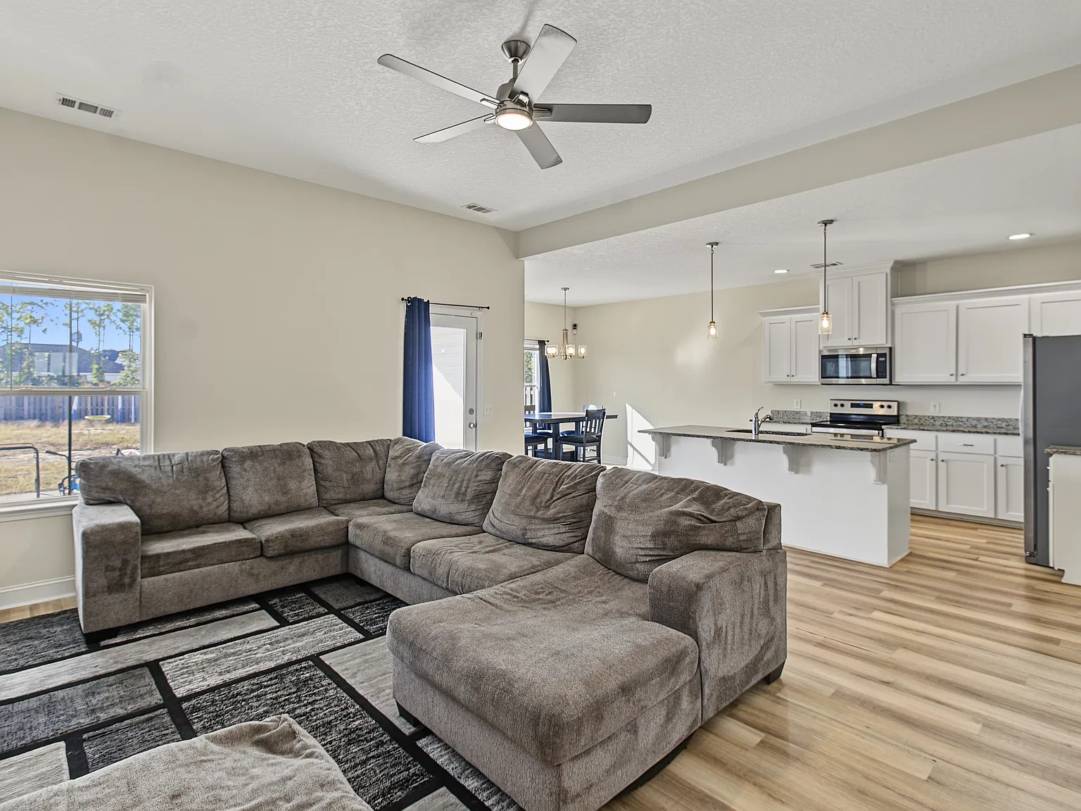37 St. Johns Court NE - 1 — Photo 2