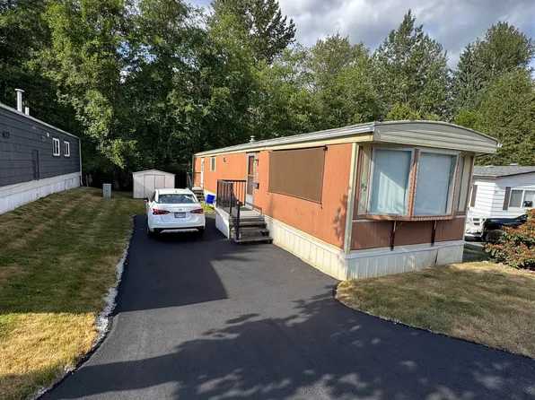 8220 King George Blvd #82, Surrey, BC V3W 6E1