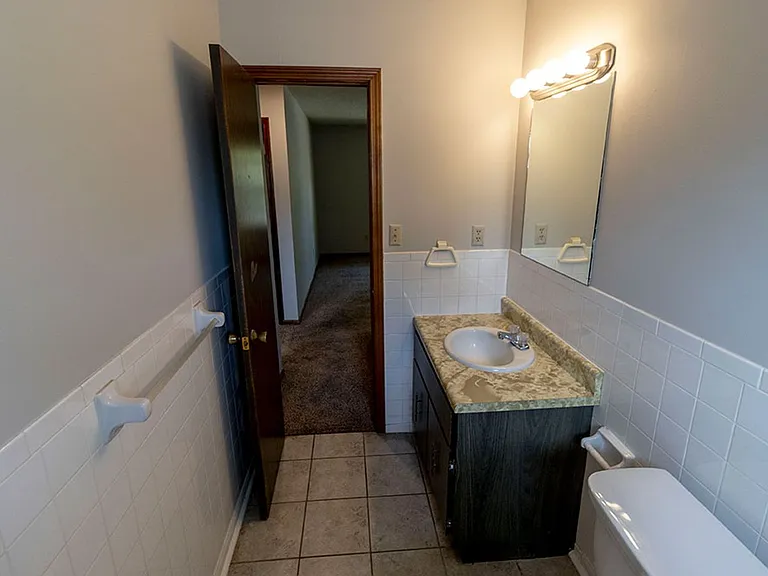2908 Leeway Dr #B — Photo 15