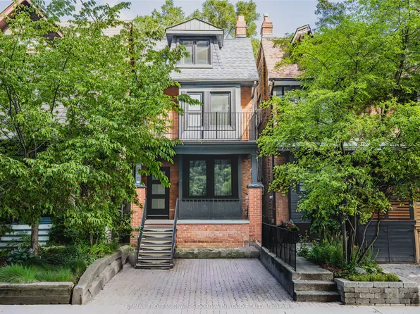 266 Glenlake Ave, Toronto, ON M6P 1G1