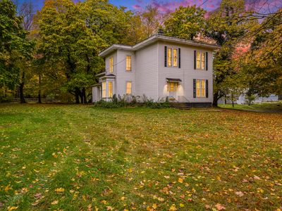 9585 Douglas Ave, Plainwell, MI, 49080