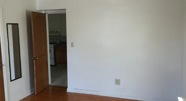 1114 E Genesee St — Photo 36