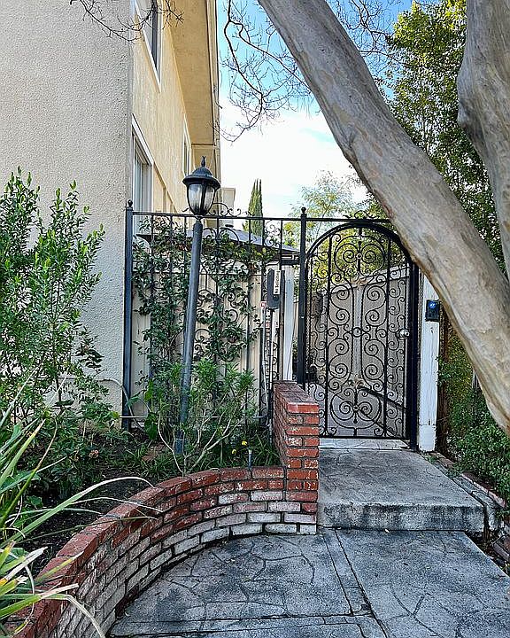 1st image of 14148 Burbank Blvd Unit 7
