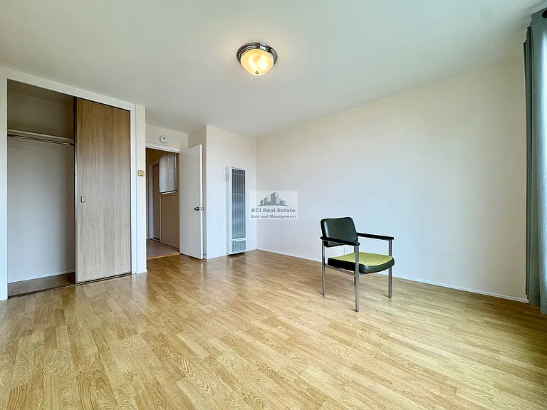 555 Silver Ave — Photo 6