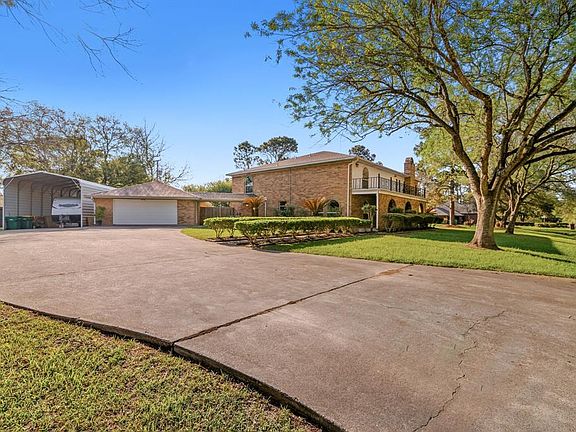 5th image of 2409 Williams Dr