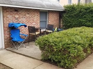 2402 Whitpain Hls, Blue Bell, PA