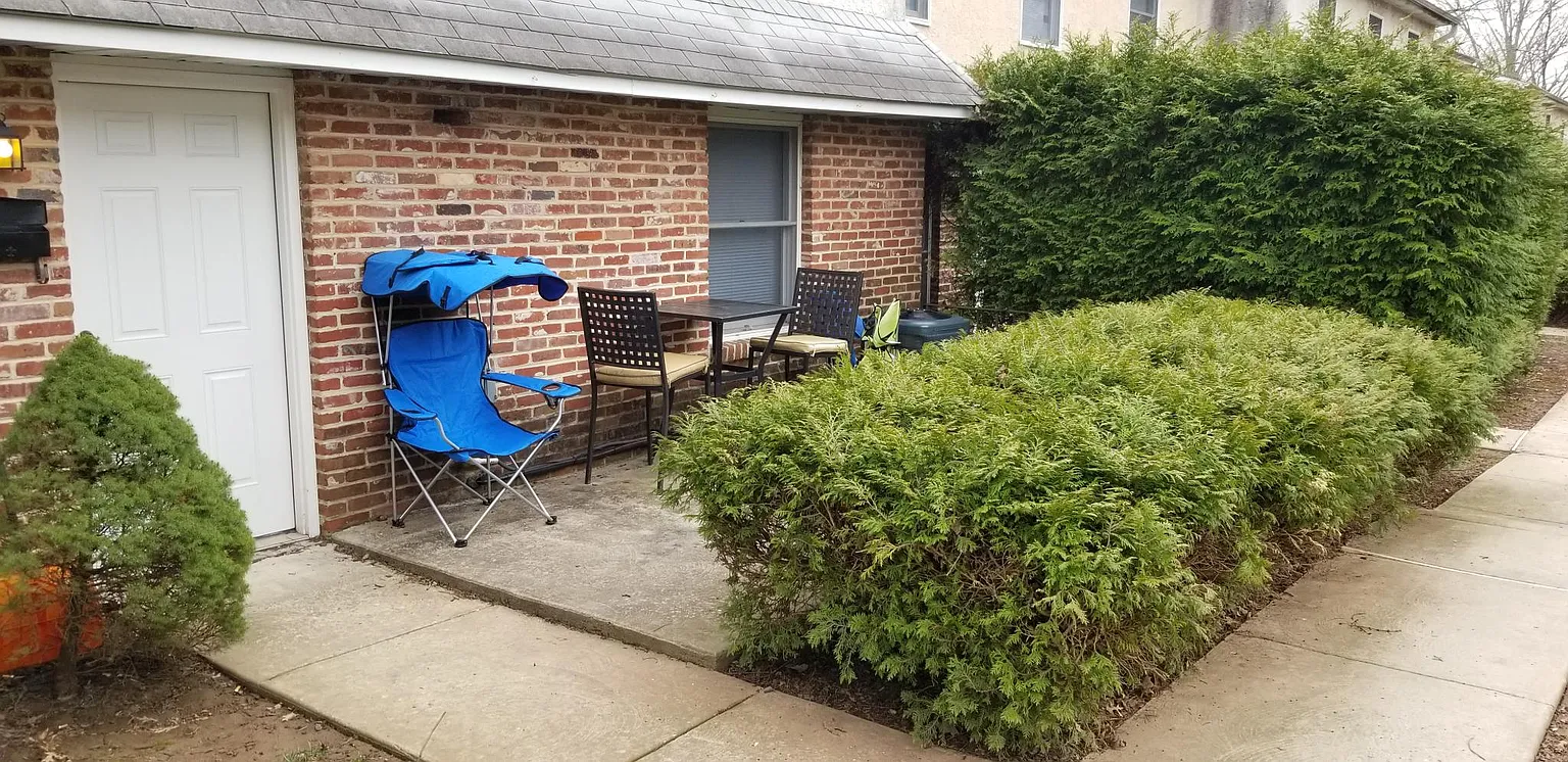 2402 Whitpain Hls photo 1
