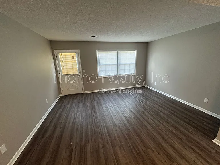 618 S Boddie St — Photo 4