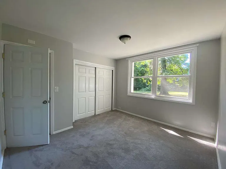 8 Birchwood Ave #1 — Photo 5