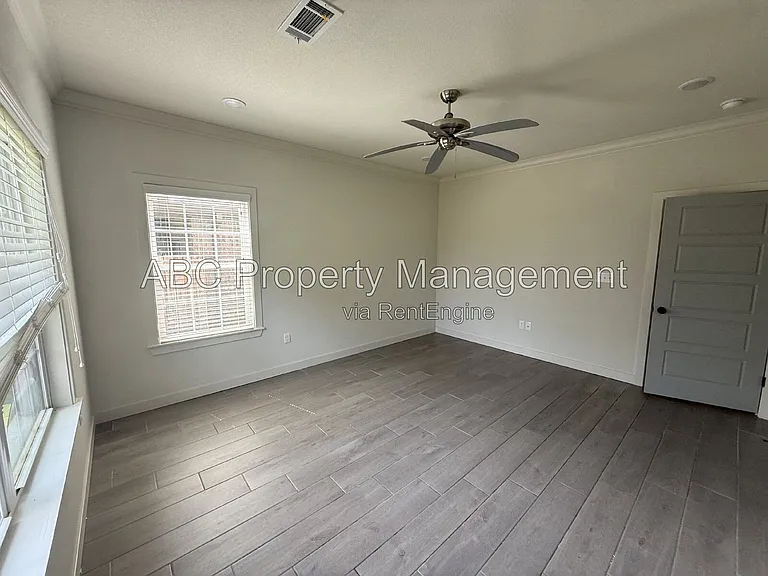 3203 Hillstone Ave — Photo 6