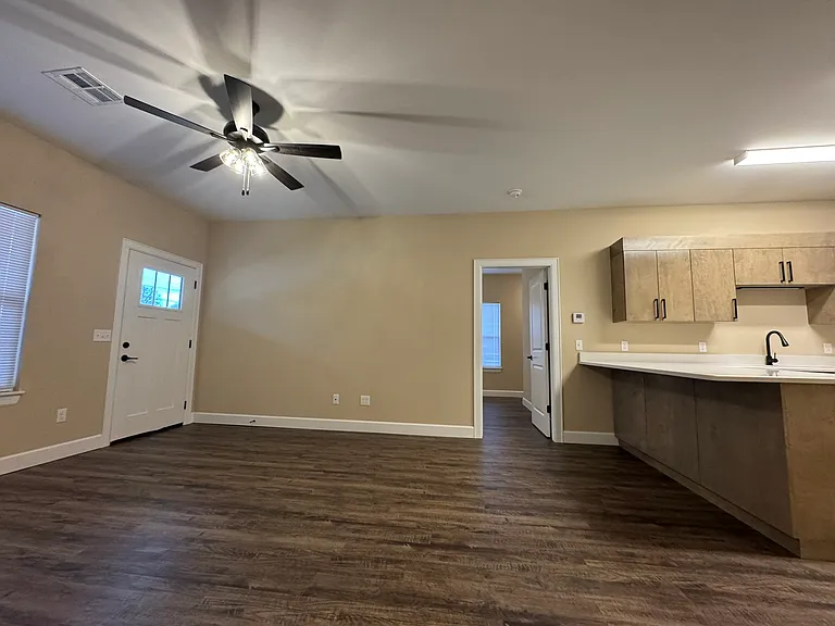 1308 Jackson Ave — Photo 14