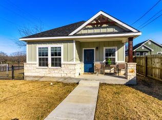 226 Spruce Ave, Luling, TX 78648