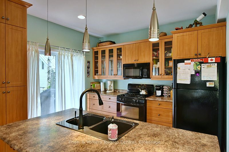 Wasaga Beach House for rent - 3 Bedrooms — photo 13