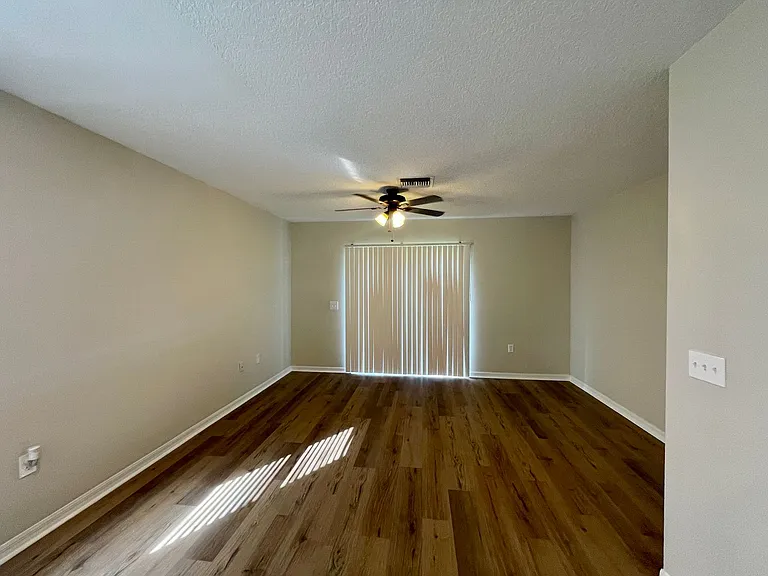 Village Park Townhomes | 2 & 3 Bedroom Apartments in Lady Lake, FL — Photo 85
