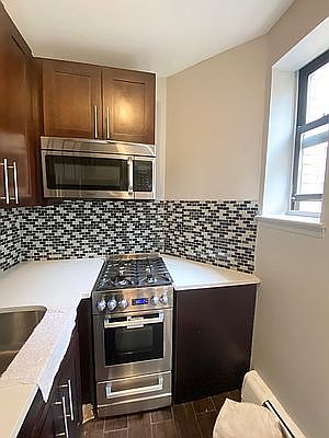 3rd image of 211 W 146th St APT 1E