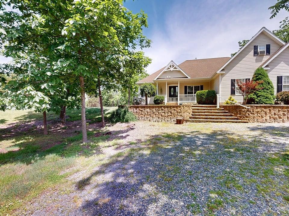 1st image of 149 Sage Dr