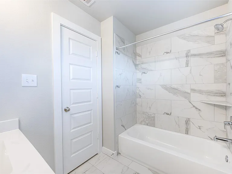 2623 Finley Ln — Photo 34