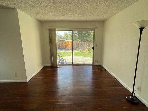 3rd image of 43817 Dubal Ct