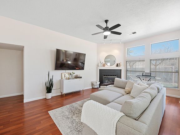 5th image of 7305 Niquel Pl NW