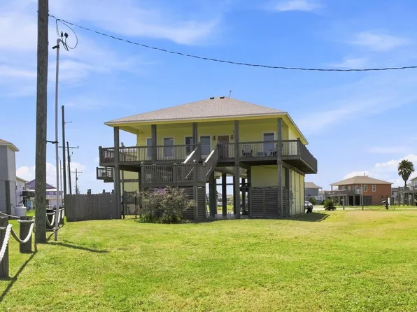 2426 Sand Bar Ln, Crystal Beach, TX 77650