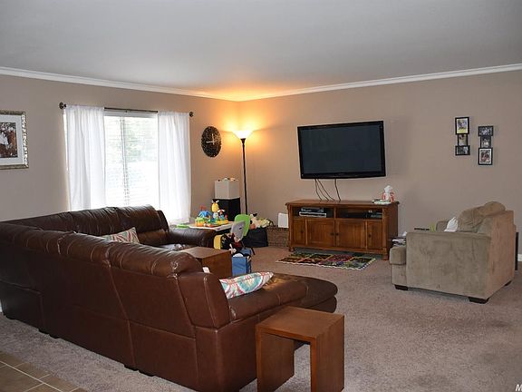 4th image of 3207 Huntsman Dr
