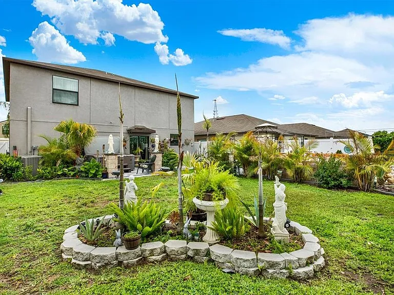 14809 Crescent Rock Dr — Photo 18