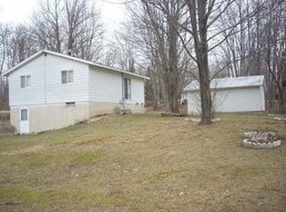 5780 N Eberhart Ave, Harrison, MI 48625