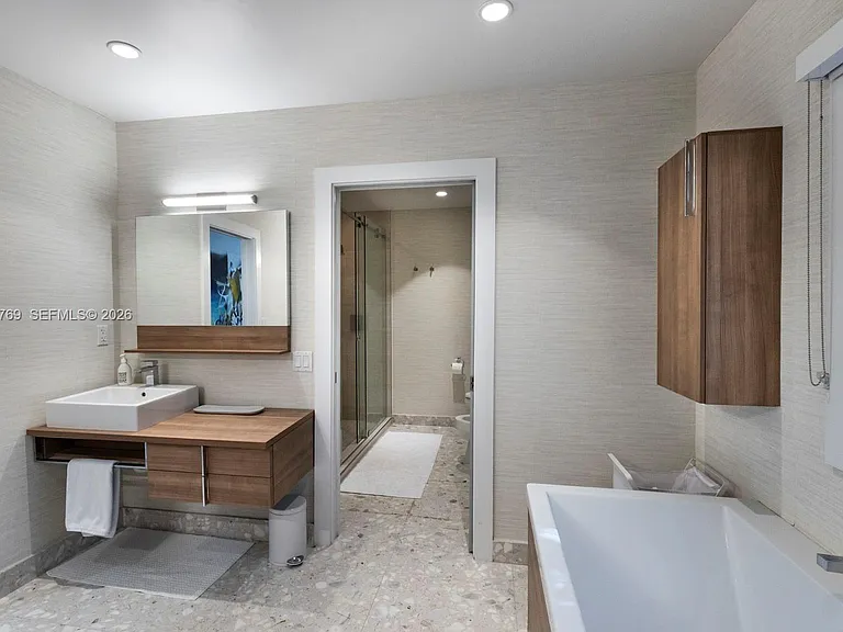 5780 Las Palmas Dr — Photo 30