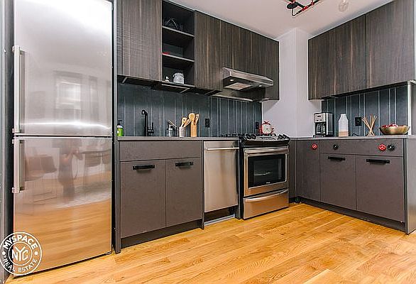 1st image of 123 Melrose St #922
