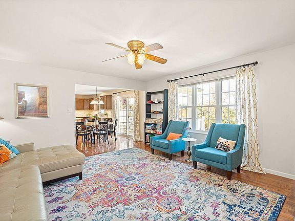 4th image of 170 Bayberry Ln
