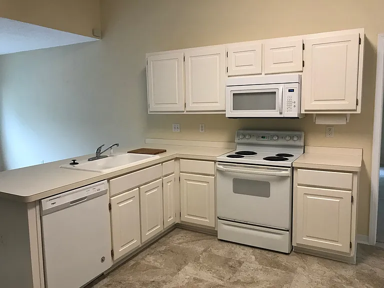 517 Samana Way — Photo 5