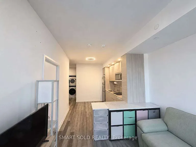 75 Canterbury Pl #1001 — Photo 2