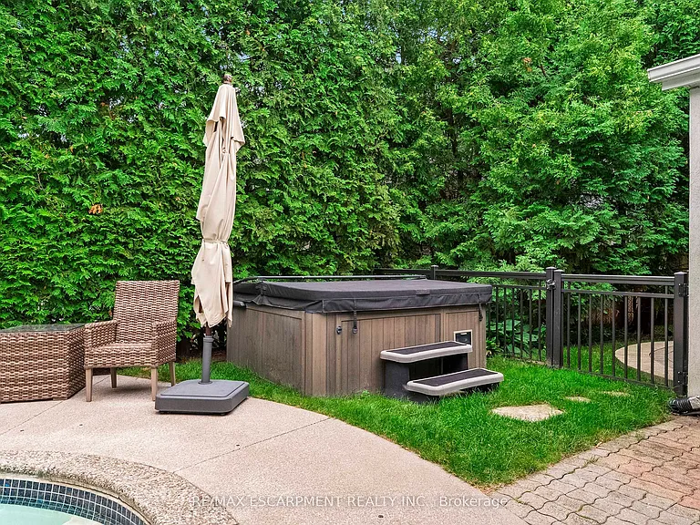 615 Vanessa Cres — Photo 47