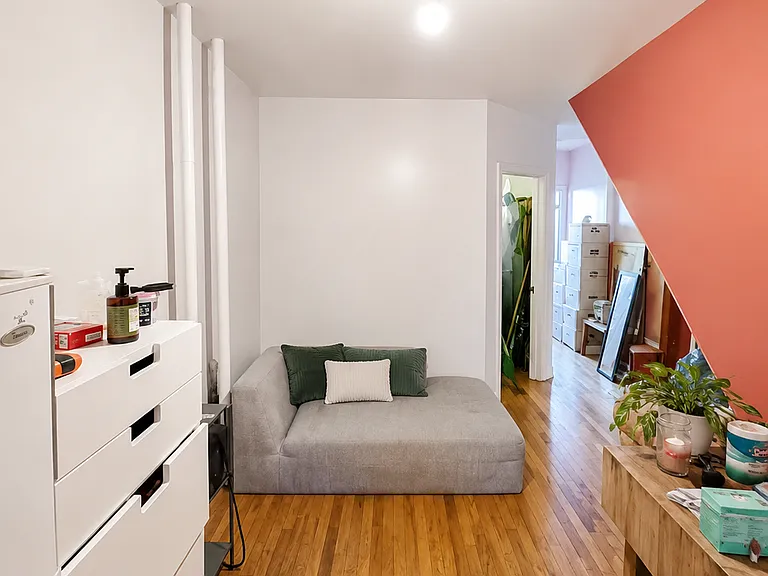 290 Devoe St #2L — Photo 1