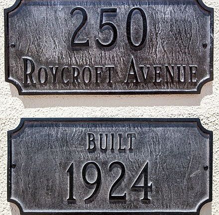 3rd image of 250 Roycroft Ave