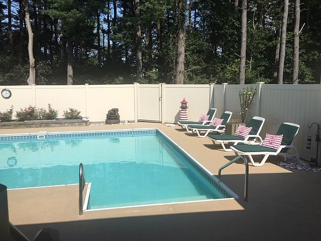 Pool area with private view 