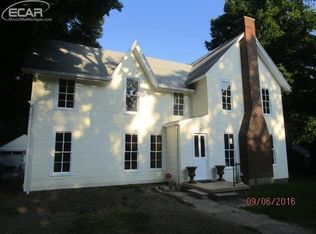 905 S Adelaide St, Fenton, MI 48430