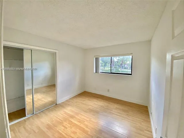 159 Lakeview Dr #204 — Photo 3