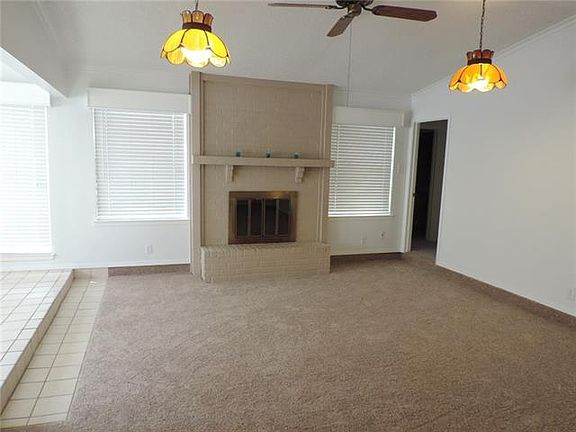 2nd image of 2308 Lexington Dr