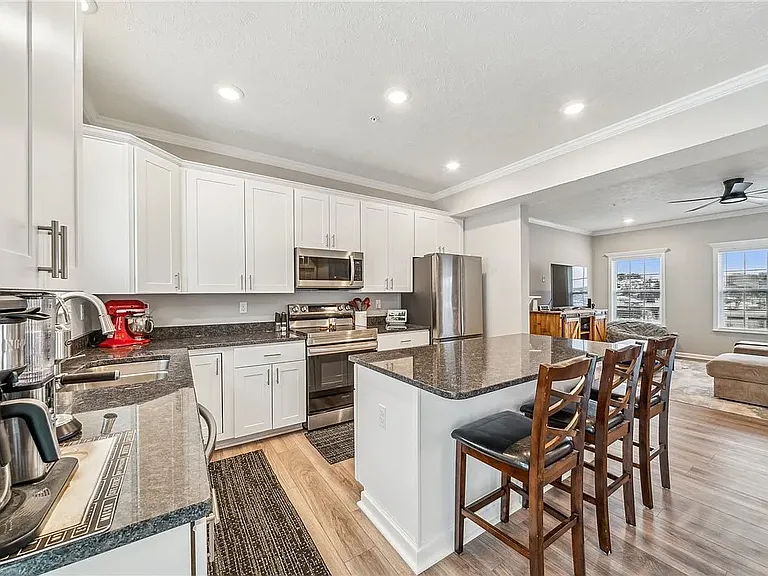 113 Ziva Dr — Photo 10