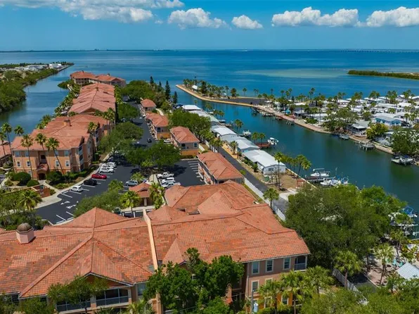 5000 CULBREATH KEY WAY #1-204, TAMPA, FL 33611