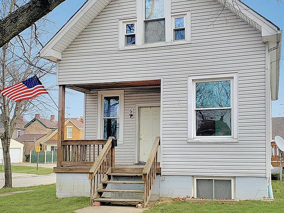 2nd image of 300 Arlington Ave