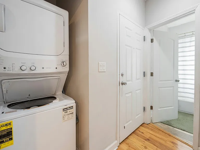 7226 N Rogers Ave #3 — Photo 8