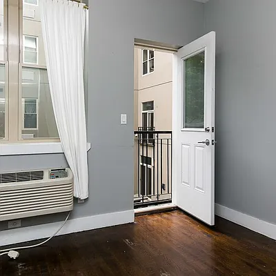 Rented by Nooklyn NYC LLC | media 41