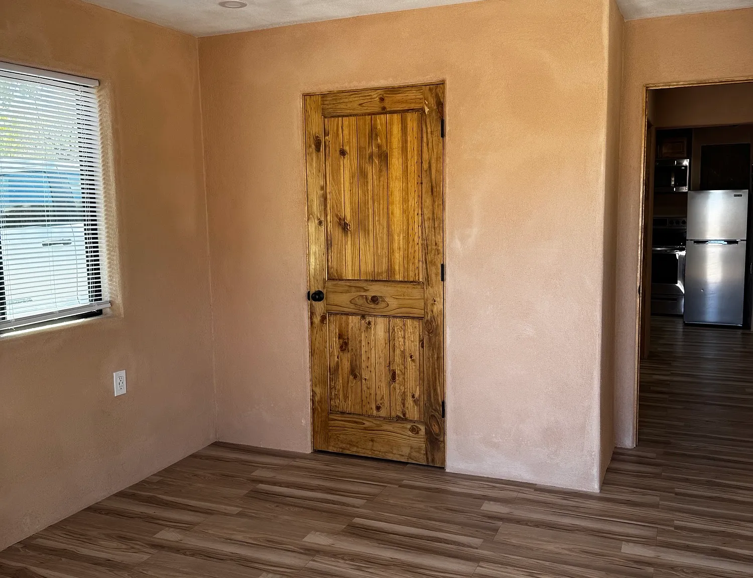 1 bed, 850 sqft, $1,500 — Photo 4