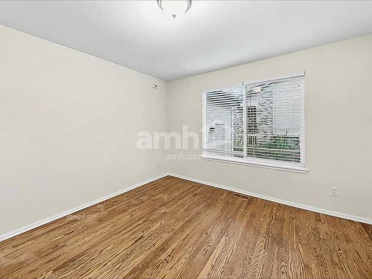 11852 Altura St — Photo 12