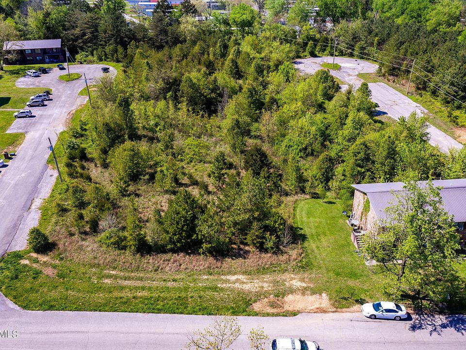 2nd image of 13 Raintree Ln Lot 13