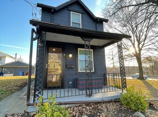 8 Chestnut St, Pottstown, PA 19464